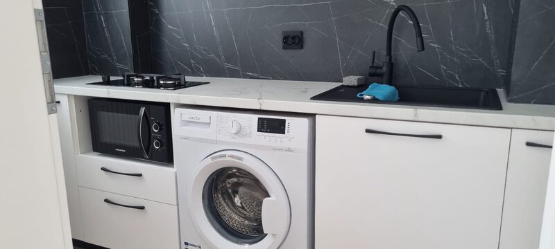 Titan, 5 minute metrou Nicolae Grigorescu