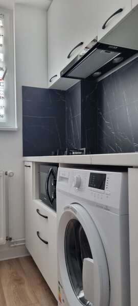 Titan, 5 minute metrou Nicolae Grigorescu