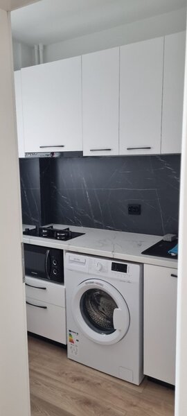 Titan, 5 minute metrou Nicolae Grigorescu