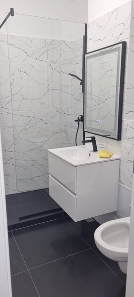 Titan, 5 minute metrou Nicolae Grigorescu