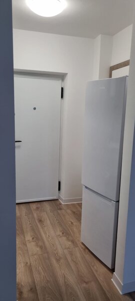 Titan, 5 minute metrou Nicolae Grigorescu